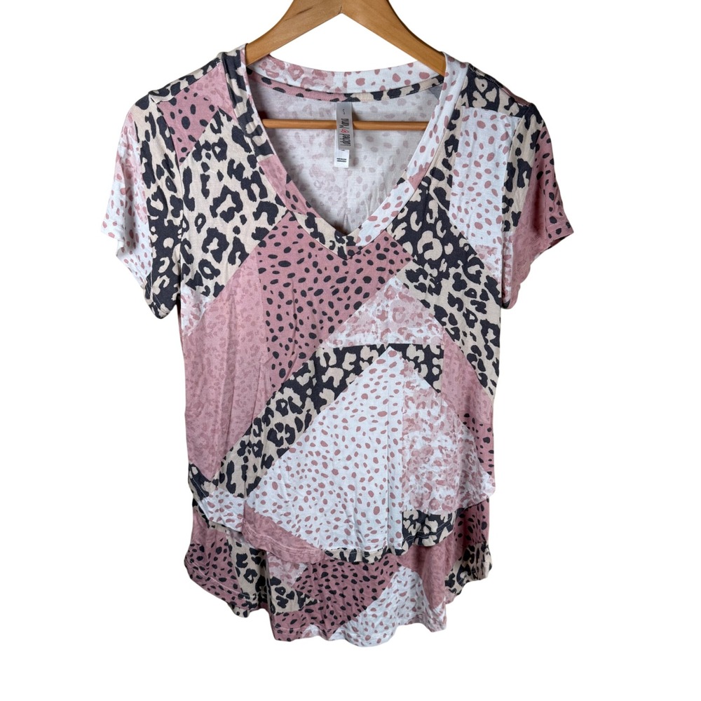 Latched Mama Nursing Top Women Small Pink Leopard Animal Print Patchwork‎ V-Neck